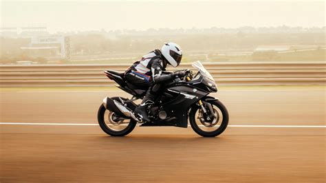 2024 BMW G310RR Price, Specs, Top Speed & Mileage in India