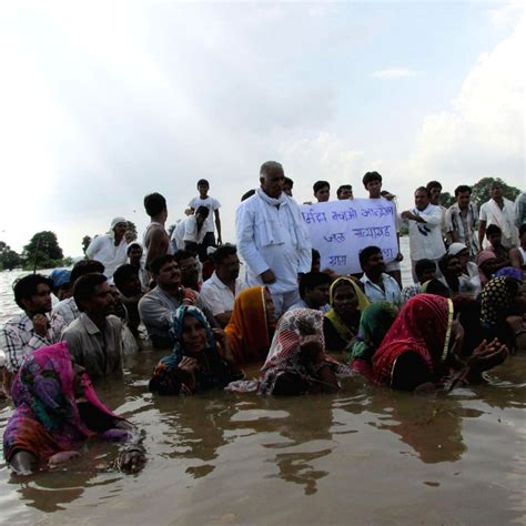 Protest 'Jal Satyagraha' against the Indira Sagar Project