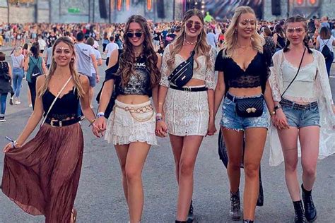 39 Hottest Festival Outfits For Coachella Are Right Here