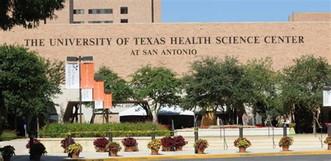 UT Health Science Center Nursing School - San Antonio Apartment Living