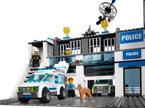 Lego 7498 Police Station - Lego City set for sale best price