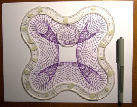 Super Spirograph Patterns: The Cloverleaf | SpiroGraphicArt