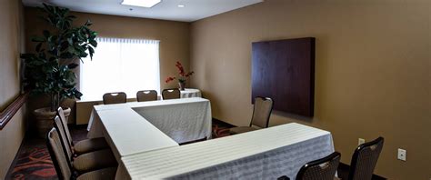 Hotels in Napanee Ontario, Hampton Inn by Hilton Hotel