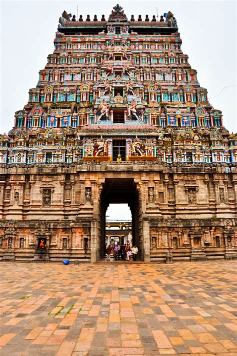 File:Hindu temple kumbakonam.jpg - Wikimedia Commons