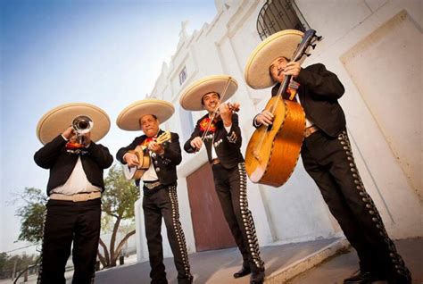 Canciones de mariachi: Las 7 más emblemáticas - viajaBonito