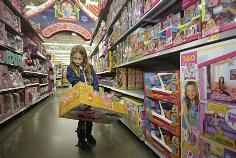 Retailers expand toy sections to fill Toy R Us void