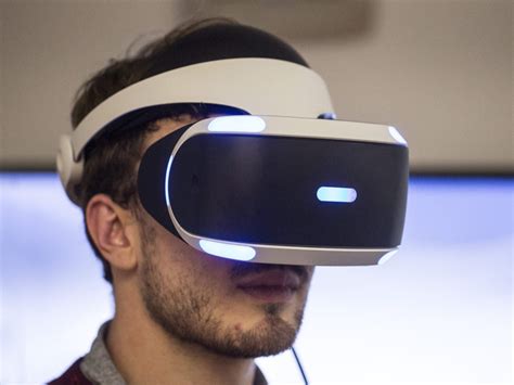 The PlayStation VR Headset Is a Plug-and-Play Setup