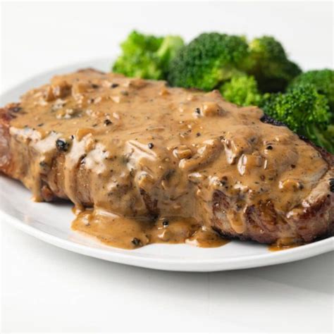 Creamy Peppercorn Sauce - Sauce Fanatic