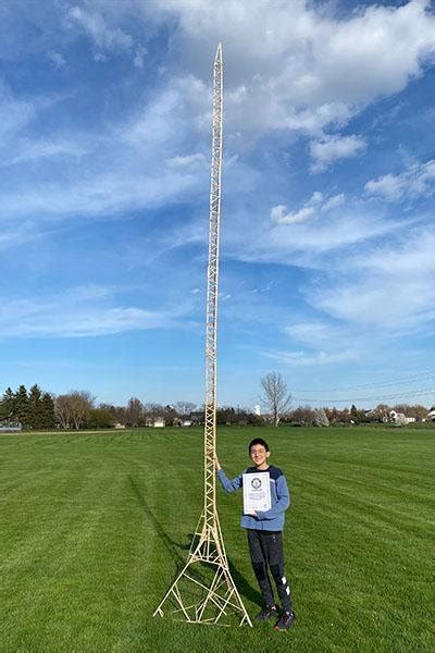 Illinois 12-year-old builds world's tallest popsicle stick structure ...