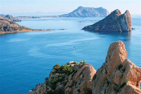 Discover Isla del Fraile - Aguilas (Murcia): history and biodiversity