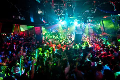 Moscow Nightlife Facts To Remember • The Trip Blogger