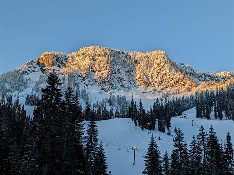 Free picture: View of gondola in mountain ski resort at evening