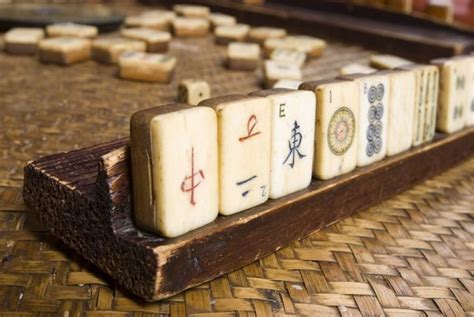 Mahjong Basics: How to Play and Win - The Habitat