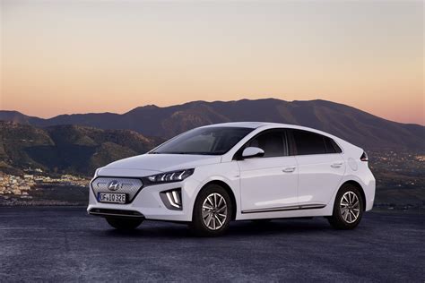 New Hyundai IONIQ Electric (5) » EFTM