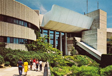 Check out all the fun science exhibits at the Ontario Science Centre in Toronto | BOOMSbeat