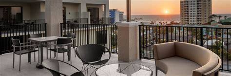 Clearwater Beach Hotels | Courtyard by Marriott Clearwater Beach Hotel