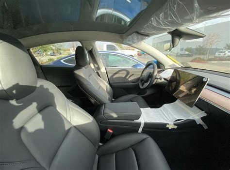 Tesla Model Y interior images show never-before-seen cabin details - Forcar Concepts