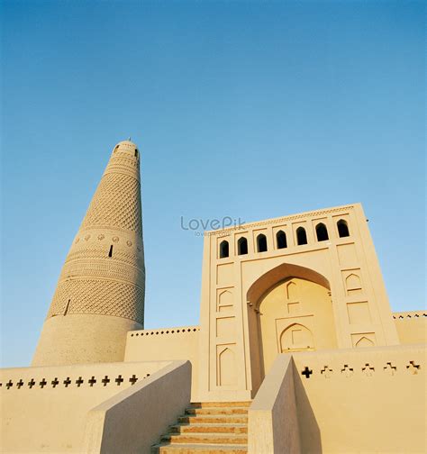 Emin Minaret And Mosque, Silk Road, Turpan, Xinjiang, China Picture And ...