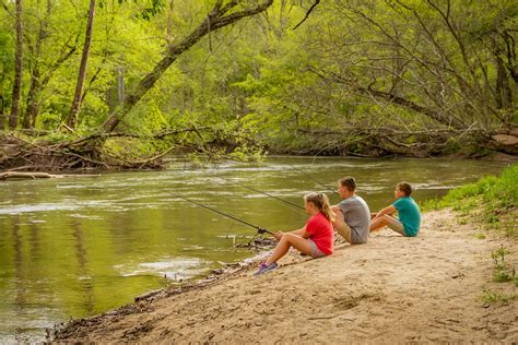 40+ SC State Parks offer free fishing tackle rentals