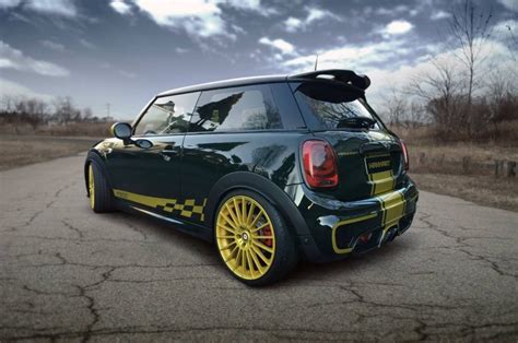 Manhart MINI John Cooper Works: Tuning with 300 horsepower