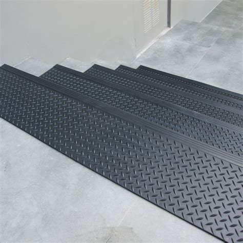 Diamond Stairs Steps | Custom Stair Pan NY | Omni Steel Supply