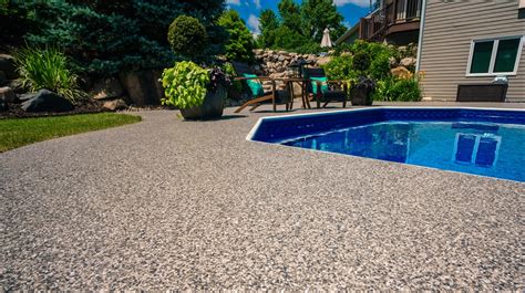 How To Choose The Best Floor Coating For Your Pool Deck?