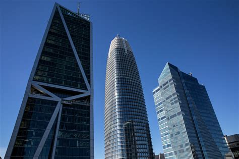 San Francisco's sinking Millennium Tower has a new problem