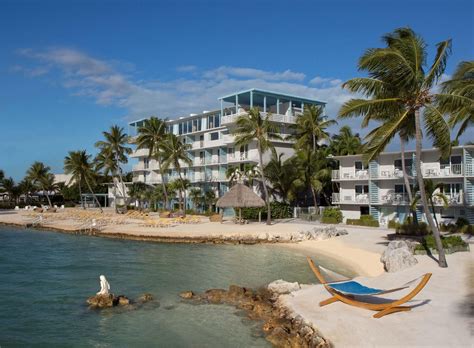 Florida Keys' Islamorada - Postcard Inn Beach Resort & Marina Review - Hedonist / Shedonist