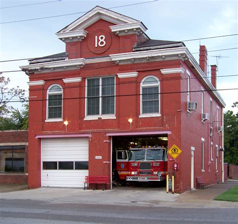 File:FireHouse 18 Louisville.jpg