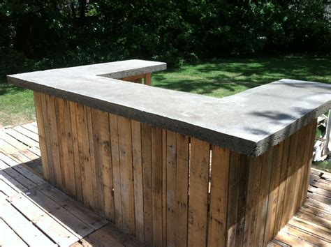 Outdoor bar top designs | Hawk Haven