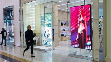 How important is choosing the right LED sign cabinet? | Shop window