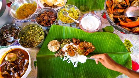 Sri Lankan Tamil Food - BANANA LEAF MEAL and Lagoon Crabs in Trincomalee, Sri Lanka - YouTube