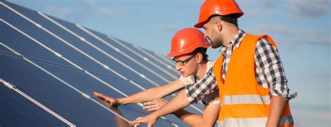 What Exactly Does A Solar Panel Installer Do? - Refrigeration School ...