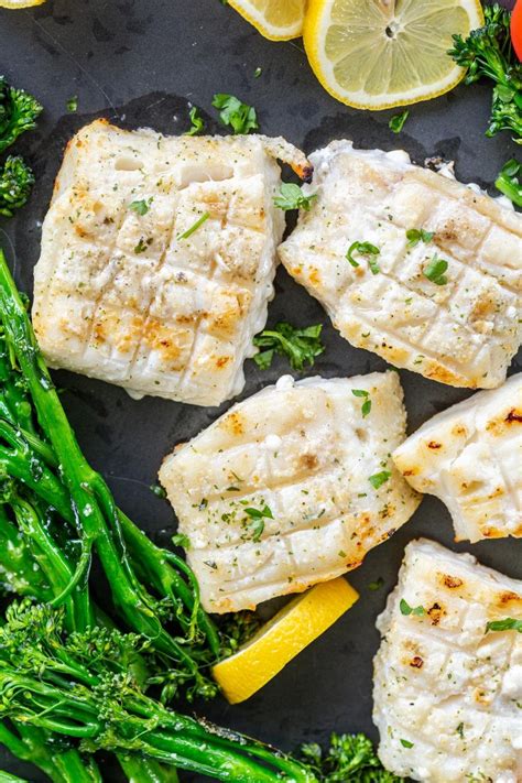 Crazy Easy Grilled Cod (4 Ingredients) - Momsdish