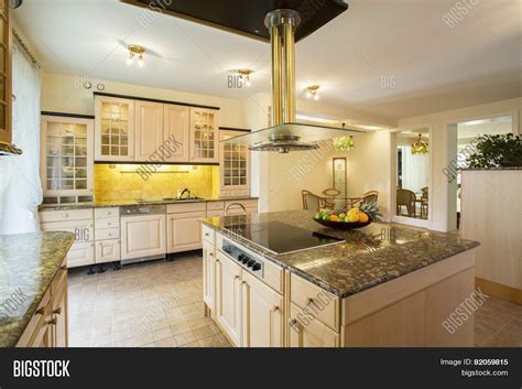 Kitchen Marble Worktop Image & Photo (Free Trial) | Bigstock