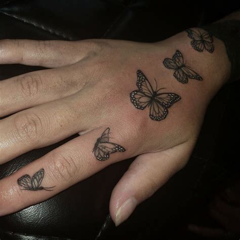 Details 80+ tattoo butterfly hand - in.cdgdbentre