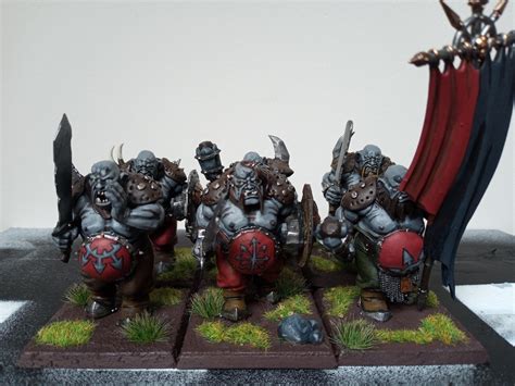 Chaos ogres I painted a while ago. A fun small conversion project. : r/WarhammerFantasy