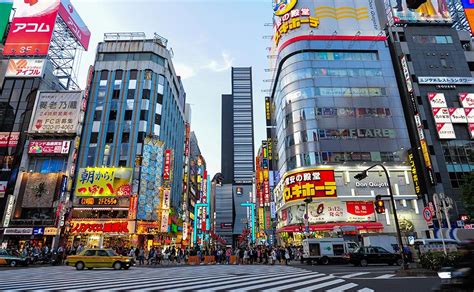 Shinjuku Shopping Street (Tokyo): Guide, Location and Hotels | MYSTAYS