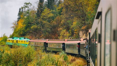 Alaska Railroad Tours: Are They Worth It? - Getaway Couple