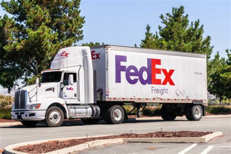 100+ Fedex Semi Truck Stock Photos, Pictures & Royalty-Free Images - iStock