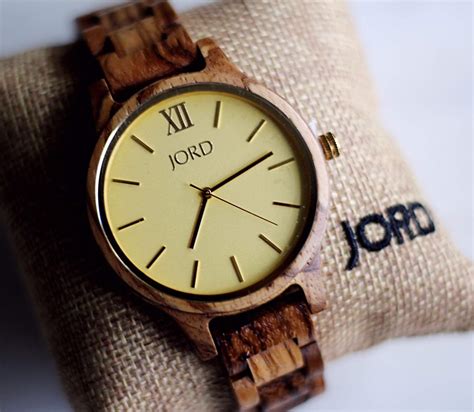 Piper Ellice : Trends for Spring: Unique Wood Watches by Jord + GIVEAWAY!