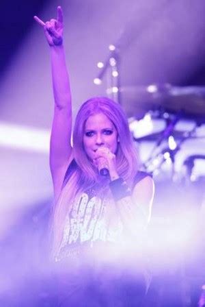 Nippon Budokan - Tokyo, Japan - Avril Lavigne Photo (36616215) - Fanpop