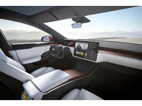 2024 Tesla Model S: 114 Interior Photos | U.S. News