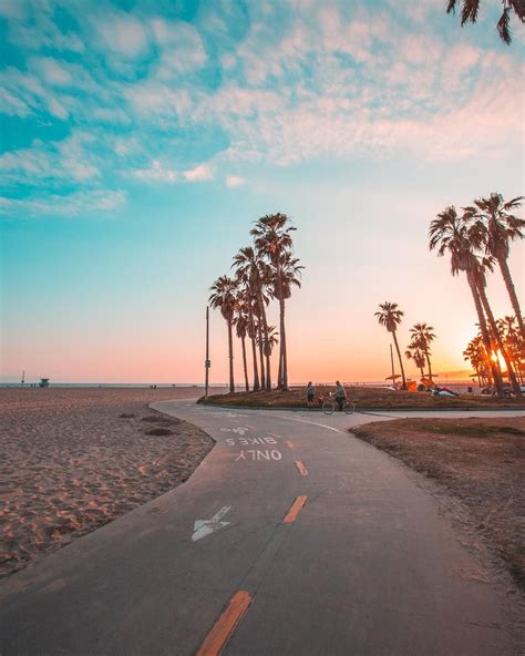 Walking around Venice Beach, Los Angeles, California. #visitcalifornia ...