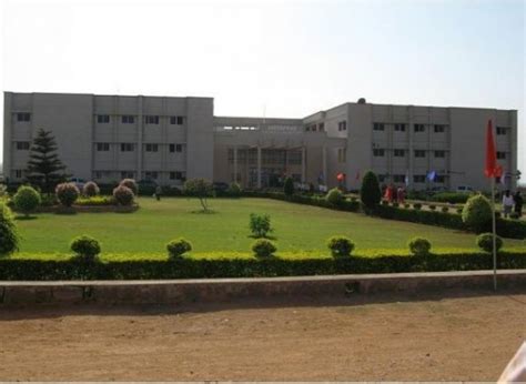 Vardhaman College of Engineering, Hyderabad, Andhra Pradesh - Careerindia