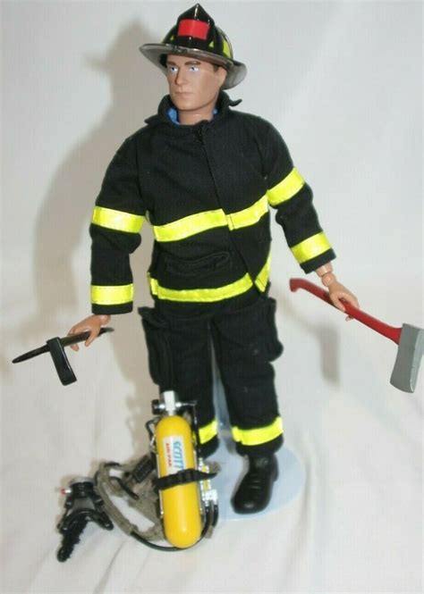 2001 Real Heroes FDNY Fire Zone 9/11 Firefighter Action Figure Doll 12 ...