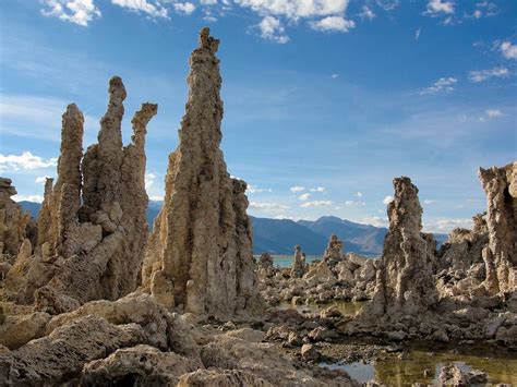 The Tufa Towers of Mono Lake ~ Kuriositas