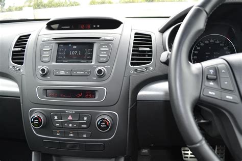 2012 Kia Sorento Interior-4 - ForceGT.com