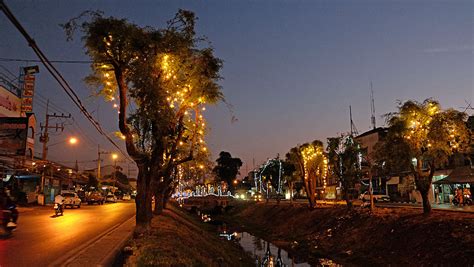 Bang Lan Night Market in Ayutthaya, Thailand - The Bug That Bit Me