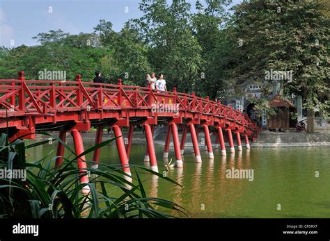 The Huc bridge over the Hoan Kiem Lake, Hanoi, Vietnam, Southeast Asia Stock Photo - Alamy